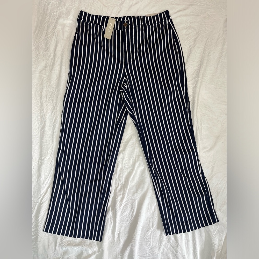 Chico’s navy and white stripes cotton wide leg crop stretch pants women’s size 6 - Picture 7 of 17